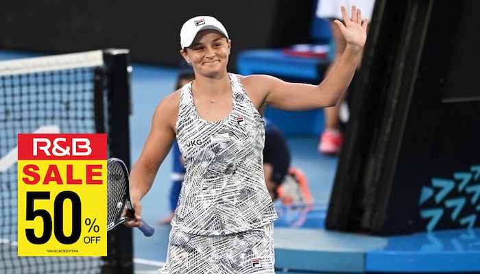 World No 1 Ashleigh Barty announces shock retirement from tennis at age of 25