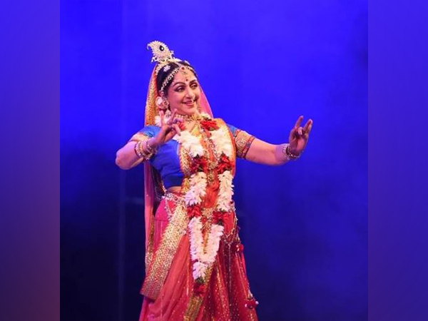 Hema Malini performs 2-hour-long non-stop Radha Ras Bihari ballet