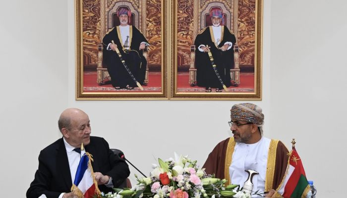 سلطنة عمان وفرنسا تبحثان أوجه التعاون في الأمن الغذائي
