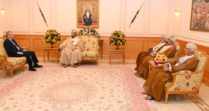 On behalf of HM the Sultan,  Sayyid Asa’ad bids farewell to Syrian Ambassador