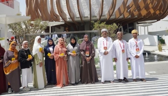 طلبة عمانيون مجيدون يشاركون في اليوم الختامي لإكسبو ٢٠٢٠ دبي