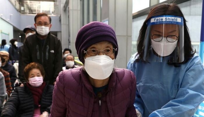 كوريا الجنوبية تسجل أكثر من 234 ألف إصابة بكورونا و306 وفيات