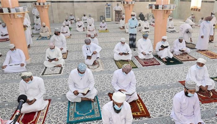الأوقاف: لاحظنا عدم التقيد بالإجراءات الاحترازية أثناء تأدية الصلوات
