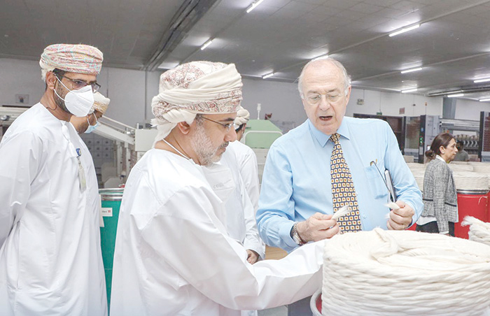 Good working standards in Oman a top priority for Ministry of Labour