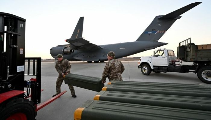 مساعدات عسكرية أمريكية ضخمة لأوكرانيا