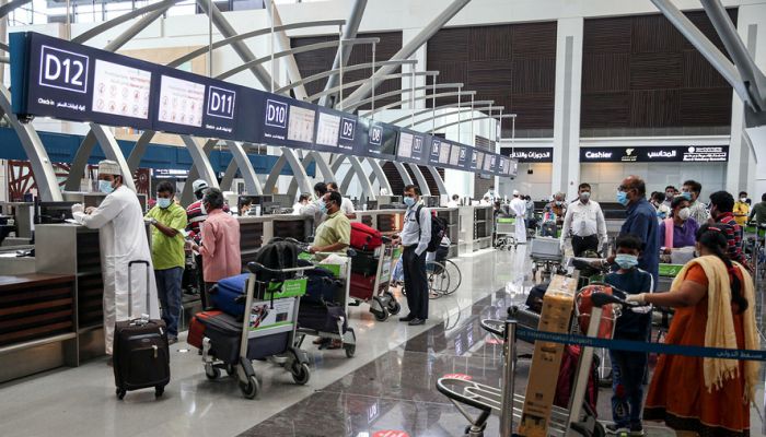 مطار صلالة يحقق نموًا في أعداد المسافرين ويحصد جوائز دولية