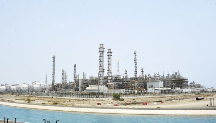 انخفاض إجمالي منتجات المصافي والصناعات البترولية في سلطنة عُمان