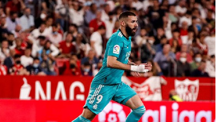 Real Madrid take huge step to La Liga title with big win in Sevilla