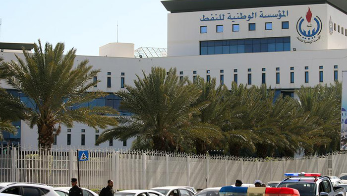 Libyan firm forced to close major oil field