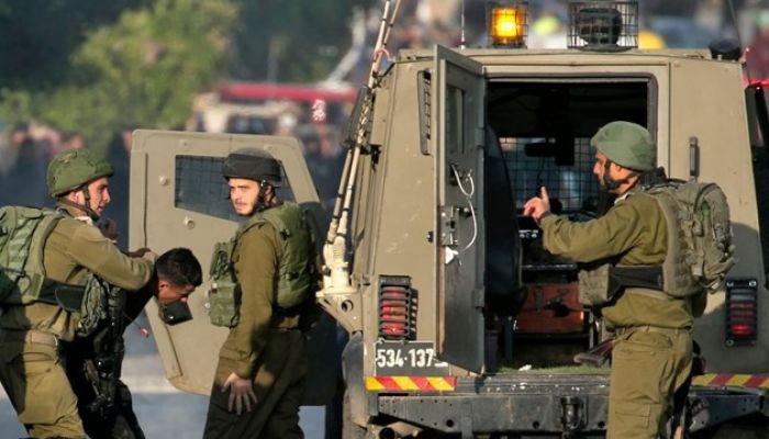 الاحتلال الإسرائيلي يعتقل 6 فلسطينيين من الضفة الغربية