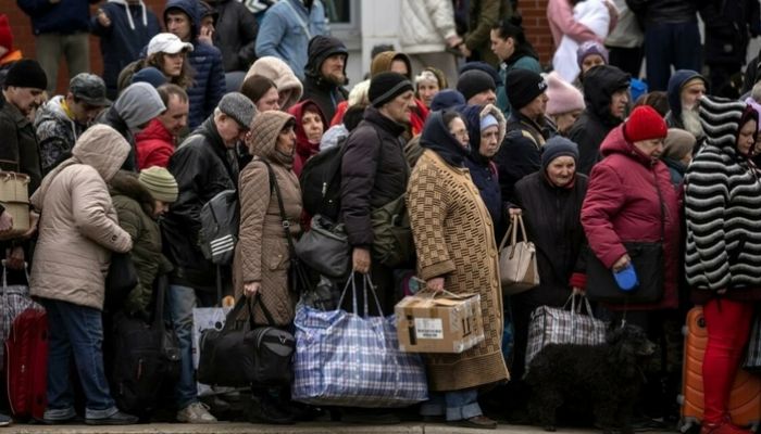 الأمم المتحدة تتوقع فرار 8.3 مليون أوكراني من بلدهم