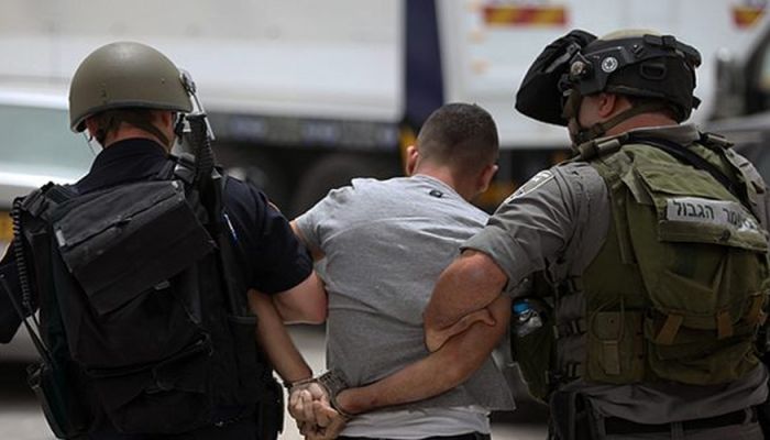 قوات الاحتلال الإسرائيلي تعتقل ١٢ فلسطينيًّا خلال اقتحامات في الضفة الغربية