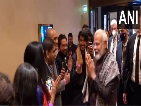 Indian Pm Modi Gets Rousing Welcome From Indian Diaspora In Berlin Times Of Oman