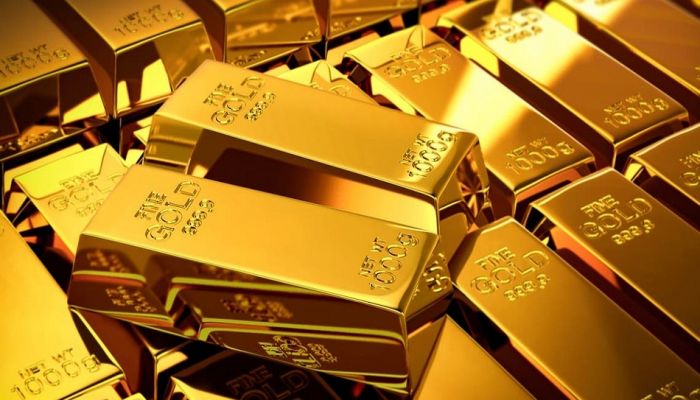 الذهب يتراجع مع صعود الدولار لأعلى مستوى في 20 عاما