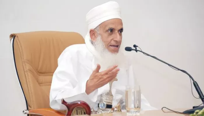 مفتي عام سلطنة عمان: من أسوأ ما وقعت فيه الأمة تخاذلها عن الدفاع عن مقدساتها في أرض الإسراء والمعراج