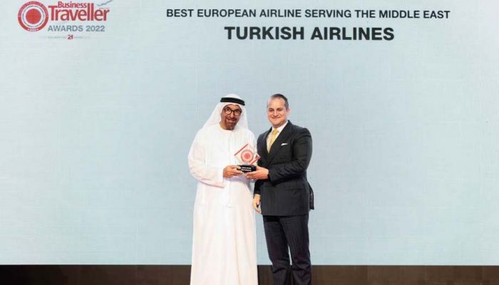 الخطُــوط الجويّــة التركيّــة تفوز بجائزة أفضــل شركـــة طيـران أوروبيـــة تخدم منطقة الشـرق الأوسـط