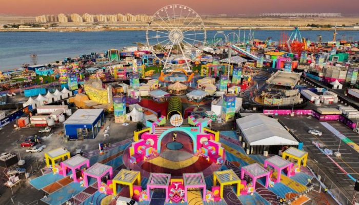 السعودية تفتتح أكبر مدينة ألعاب متنقلة على البحر الأحمر