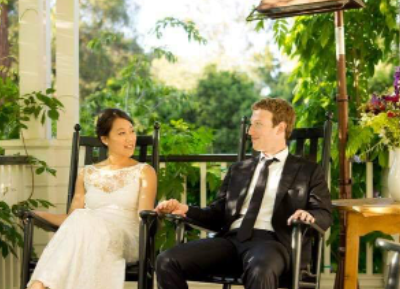 Mark Zuckerberg recreates wedding picture with wife to mark 10 years of marriage