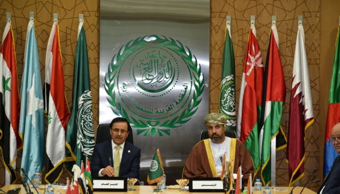 وزير العمل يترأس وفد سلطنة عمان في اجتماع عربي بالقاهرة