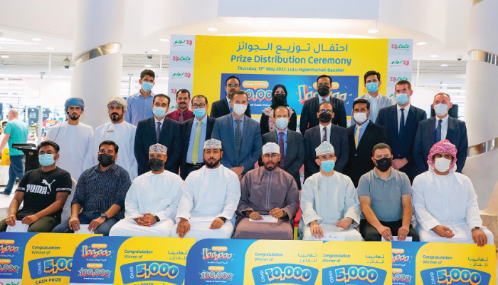 LuLu distributes prizes to winners of ‘Shop & Win’ promotion