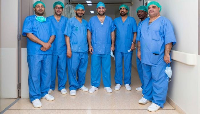قسم الجراحة بالمُستشفى السُّلطاني يُشارك في إجراء عمليات جراحية بمستشفى جعلان بني بوعلي