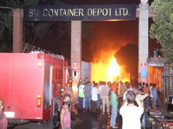 14 dead, 450 injured as fire erupts at container depot in Bangladesh