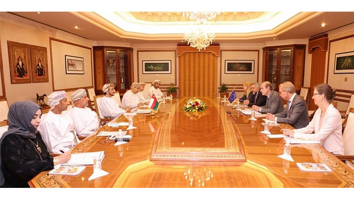 Oman, European Union discuss bilateral relations