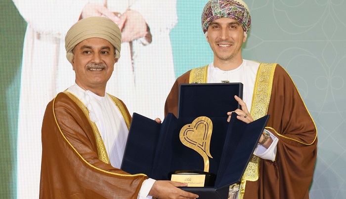 Ministry of Social Development honours Bank Muscat for Corporate Social Responsibility