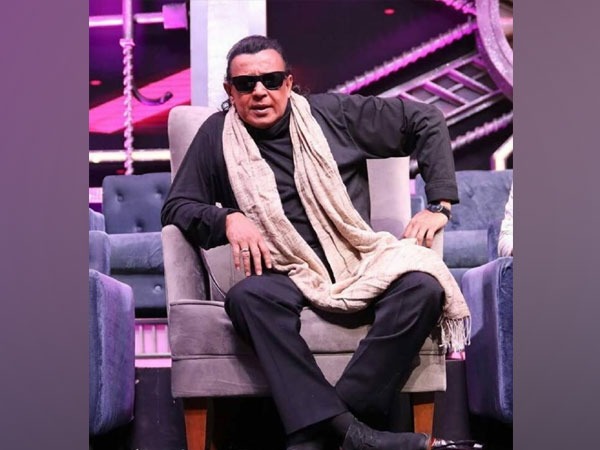 Mithun Chakraborty turns 72, a look back at his trendsetting dance numbers