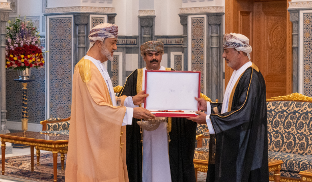 Former Chief of Royal Protocol bestowed with Oman Civil Order