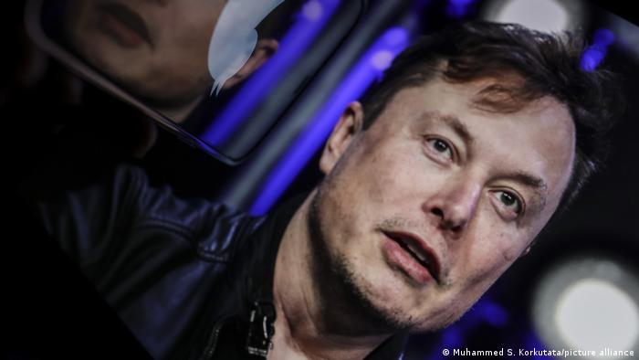 Twitter board endorses Elon Musk's $44 billion takeover bid