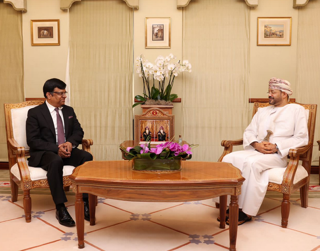 Oman's Foreign Minister receives credentials of new Bangladeshi Ambassador
