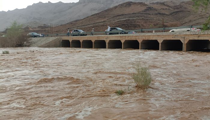 هطول أمطار غزيرة على عدد من ولايات محافظة الداخلية