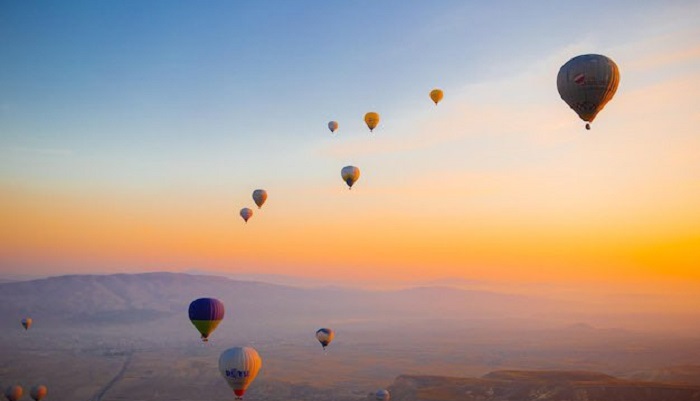 Model acceptance certificate issued for hot air balloons in Oman