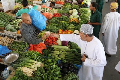 وفرت كميات من المحاصيل.. بلدية مسقط تعلن عن جاهزية السوق المركزي