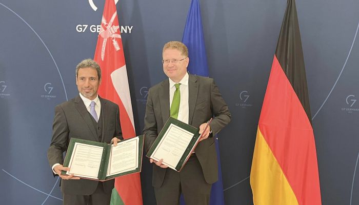 سلطنة عمان وألمانيا توقعان على إعلان النوايا المشتركة للتعاون في مجال ⁧‫الطاقة‬⁩