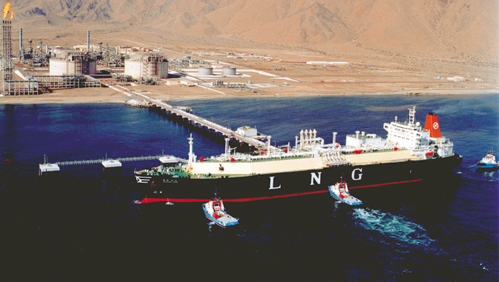 Oman's LNG exports rise by 8% to 5.9mn tonnes