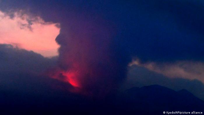 Sakurajima volcano erupts in Japan