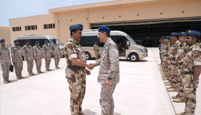 قائد القوات الجوية الملكية السعودية يغادر سلطنة عمان