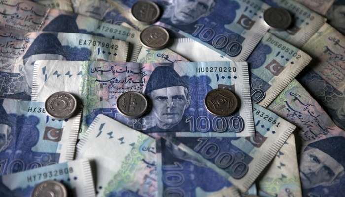 Hold on your Pakistani rupee, PKR expected to slump further : Report