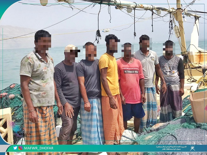 8 expats arrested, fishing vessel seized in Oman
