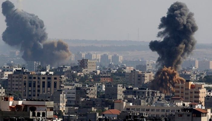 ارتفاع عدد الشهداء الفلسطينيين إلى 12شهيدًا جرَّاء غارات الاحتلال الإسرائيلي على غزة