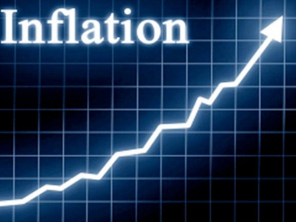 US consumer inflation moderates in July