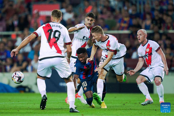 Rayo hold Barca in Camp Nou, while Villarreal off to a flier