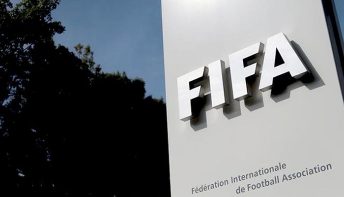 'فيفا' يعلق عضوية الاتحاد الهندي لكرة القدم