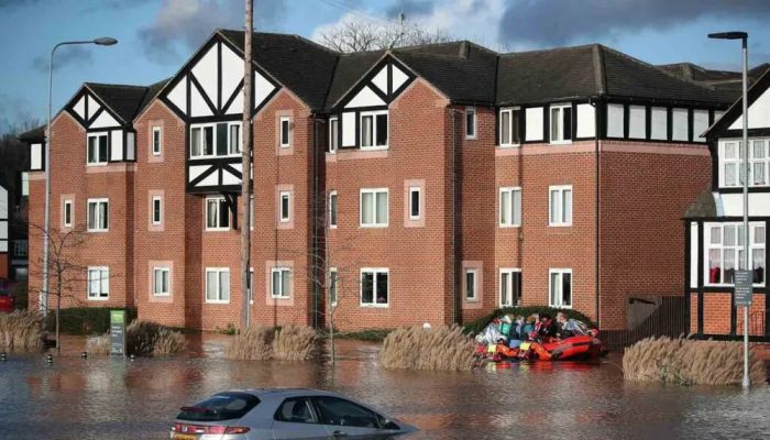 بريطانيا تترقب حالةً جويةً ستتسبب بحدوث فيضانات