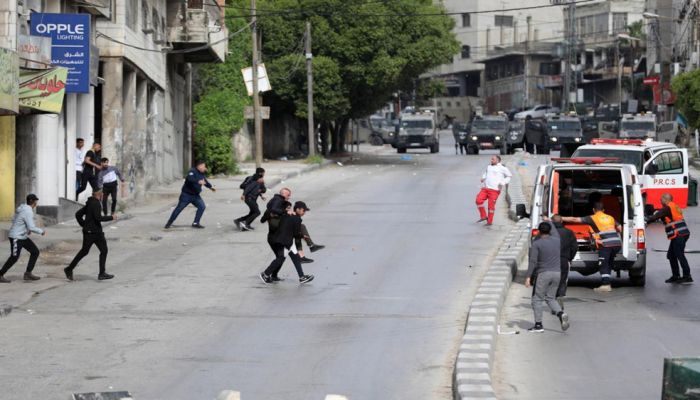 استشهاد شاب فلسطيني وإصابة العشرات في مواجهات مع قوات الاحتلال