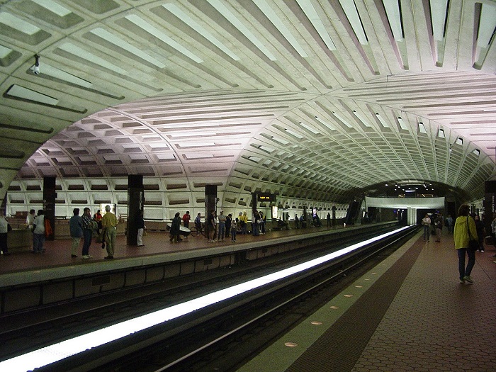 Two people stabbed at Washington metro center subway stop, police investigating