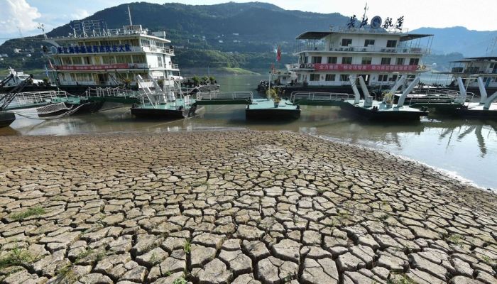 موجة حارة تؤدي إلى جفاف بعض مناطق الصين