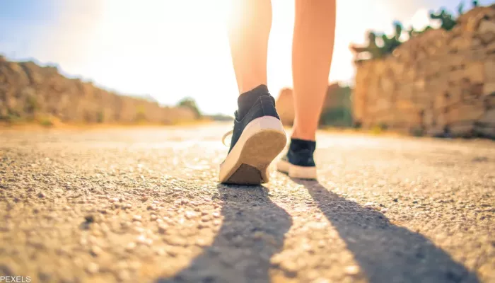 دقائق من المشي بعد الأكل تقلل خطر الإصابة بمرضين